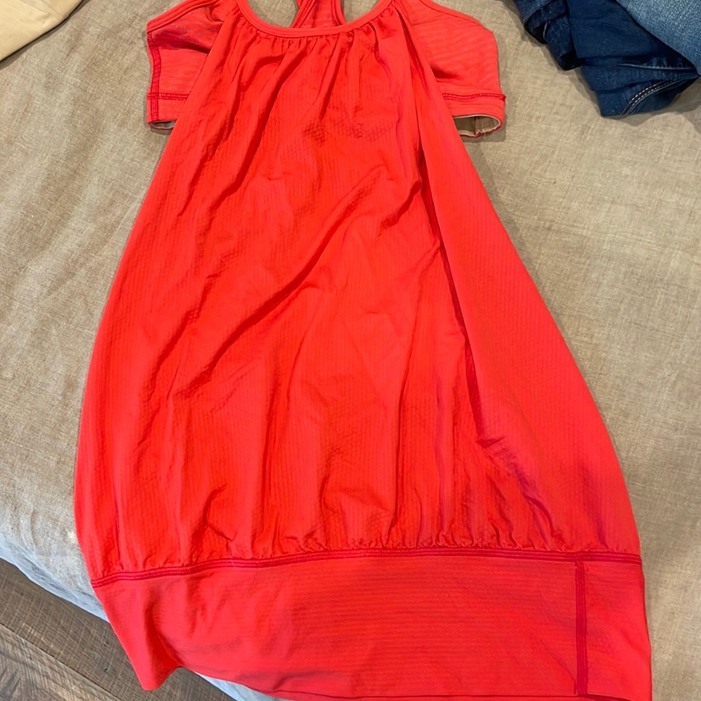 Lulu lemon tank